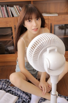宝宝楼梯间好刺激视频